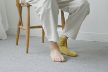 Load image into Gallery viewer, Linen Ribbed Socks