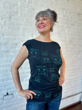 Load image into Gallery viewer, Simple Tee  - Black Cat Faces