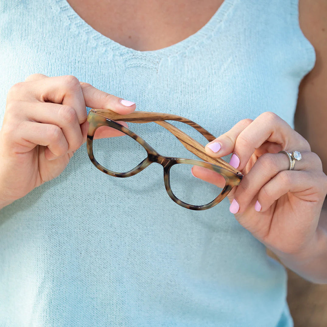 ブルズアイ Isla Readers - Blue Light – Zinnia Textiles Nelson