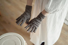 Load image into Gallery viewer, Fingerless Merino Wool Gloves