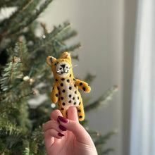 Load image into Gallery viewer, Cheetah Finger Puppet