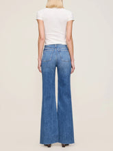 Load image into Gallery viewer, Hepburn Wide Leg High Rise Jeans - Driggs 32&quot; Inseam