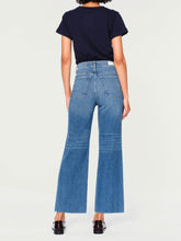 Load image into Gallery viewer, Hepburn Wide Leg High Rise Ankle Jeans - Driggs 27&quot; Inseam