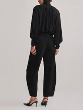 Load image into Gallery viewer, Miro Barrel High Rise Jeans - Black