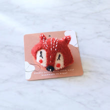 Load image into Gallery viewer, Felted Fox Brooch