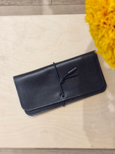Load image into Gallery viewer, KNOT Leather Wallet Wide