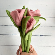 Load image into Gallery viewer, Felted Tulip Stem