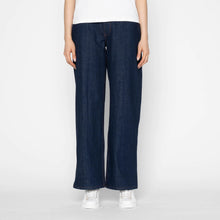 Load image into Gallery viewer, Maudie - Vertical Slub - Indigo