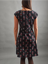 Load image into Gallery viewer, Vintage Pleat Dress - Black Ikat