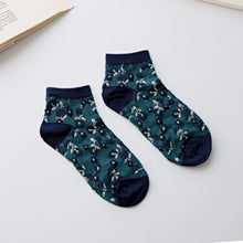 Load image into Gallery viewer, Lightweight Floral Embroidered Ankle Socks