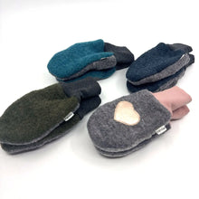 Load image into Gallery viewer, Kids Wool Mittens