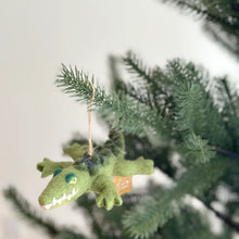 Load image into Gallery viewer, Crawling Gator Ornament