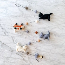 Load image into Gallery viewer, Felt Cat Garland