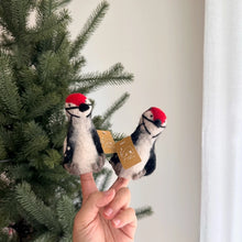 Load image into Gallery viewer, Woodpecker Finger Puppet