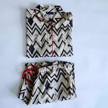 Load image into Gallery viewer, Petite Cotton Pajama Set