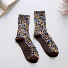 Load image into Gallery viewer, Women's Retro Floral Cotton Crew Socks