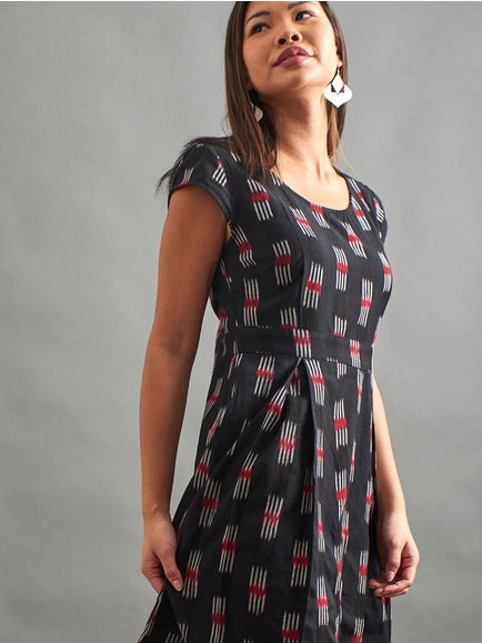 Vintage Pleat Dress - Black Ikat