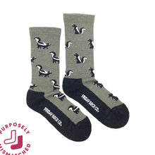 Load image into Gallery viewer, Woman's Skunk Merino Wool Socks