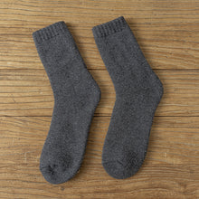 Load image into Gallery viewer, Men&#39;s Knitted Cozy Wool Socks
