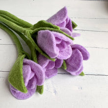 Load image into Gallery viewer, Felted Tulip Stem