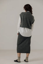 Load image into Gallery viewer, Alpaca Iris Vest