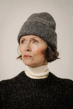 Load image into Gallery viewer, Baby Alpaca Andes Beanie