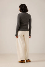 Load image into Gallery viewer, Fine Merino Turtleneck