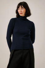 Load image into Gallery viewer, Fine Merino Turtleneck