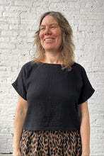 Load image into Gallery viewer, Cropped Saskia Top