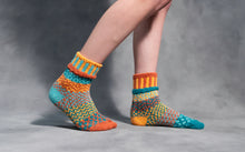 Load image into Gallery viewer, Solmate Kids Socks