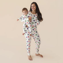 Load image into Gallery viewer, Women's Organic Pajama Set - LS Top and Pants