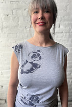 Load image into Gallery viewer, Simple Tee  - Light Heathered Grey Roses
