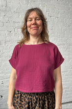 Load image into Gallery viewer, Cropped Saskia Top
