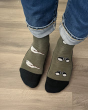 Load image into Gallery viewer, Men's Bird &amp; Birdwatching Merino Wool Socks