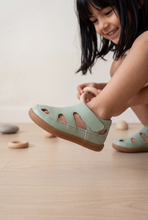 Load image into Gallery viewer, Sprout Barefoot Sandals