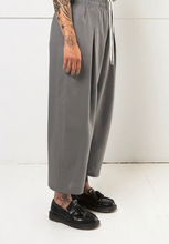 Load image into Gallery viewer, Unisex Henri Pleated Pants