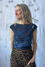 Load image into Gallery viewer, Simple Tee  - Marine Stormy Weather