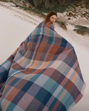 Load image into Gallery viewer, Vrou-Vrou Blanket