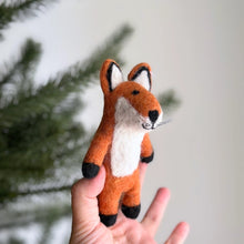 Load image into Gallery viewer, Fox Finger Puppet