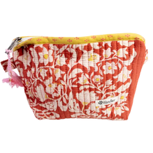 Load image into Gallery viewer, Handker Quilted Pouches