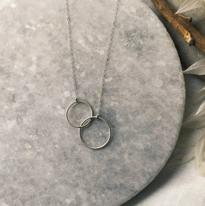 Simple Silver Infinity Necklace