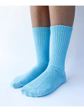 Load image into Gallery viewer, Dyed Cotton Socks