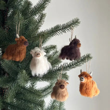 Load image into Gallery viewer, Highland Cow Ornament