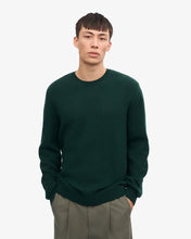Load image into Gallery viewer, Men's Classic Merino Wool Crew Sweater