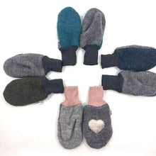 Load image into Gallery viewer, Kids Wool Mittens