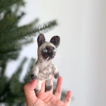 Load image into Gallery viewer, Siamese Cat Finger Puppet