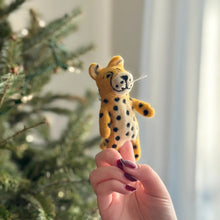 Load image into Gallery viewer, Cheetah Finger Puppet