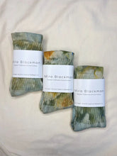 Load image into Gallery viewer, Organic Cotton Ice Dye Socks