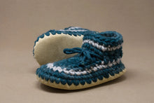 Load image into Gallery viewer, Youth Padraig Wool Slippers