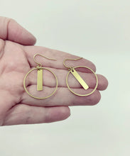Load image into Gallery viewer, The Linnie Earrings